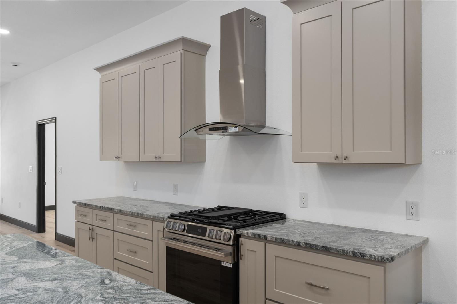 RAINBOW LAKES ESTATE - Residential