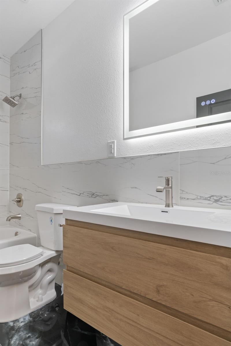 RAINBOW LAKES ESTATE - Residential