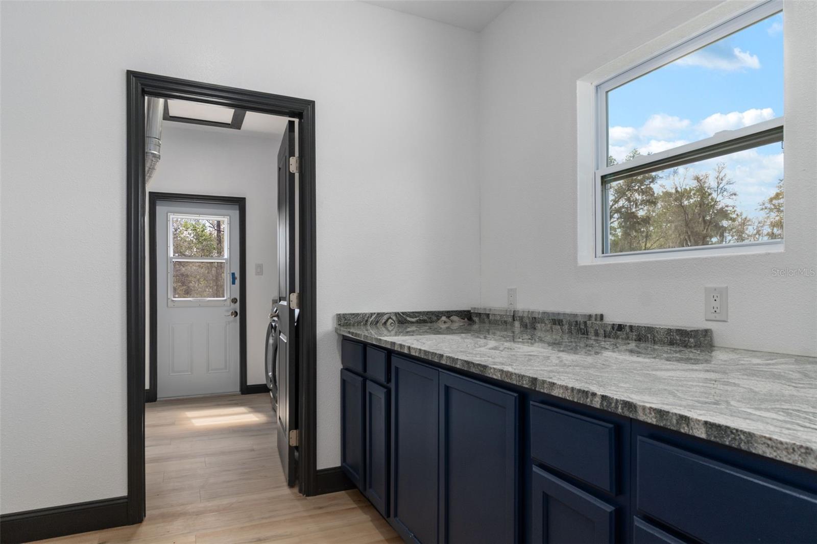 RAINBOW LAKES ESTATE - Residential