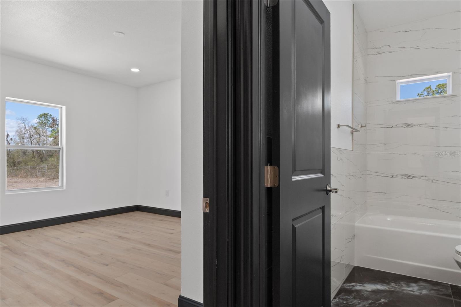 RAINBOW LAKES ESTATE - Residential