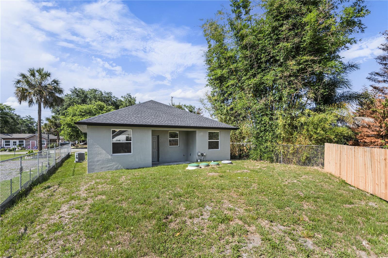 LOCKHARTS SUB - Residential