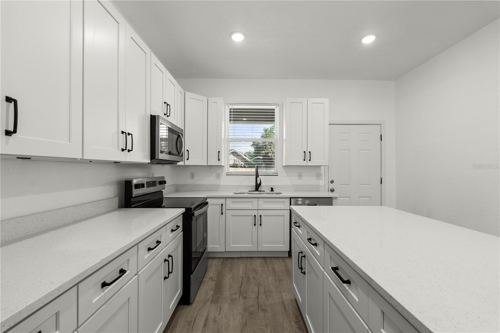 LOCKHARTS SUB - Residential