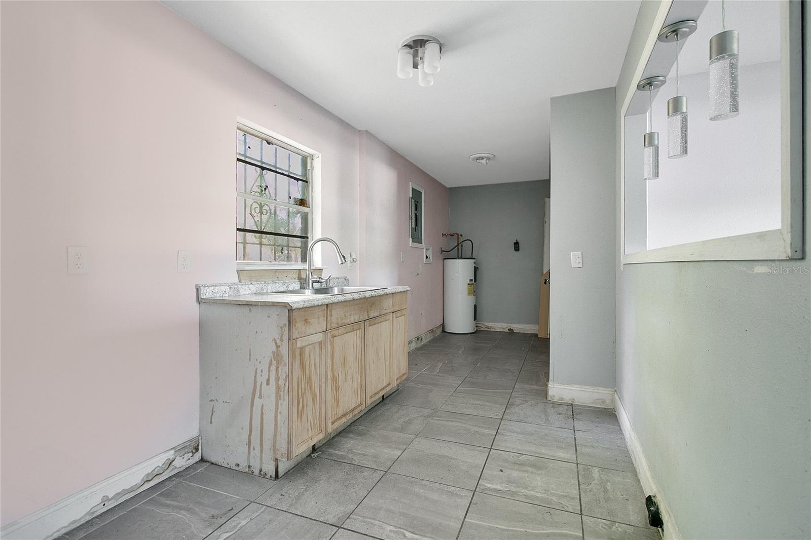 CANDLELIGHT OAKS - Residential