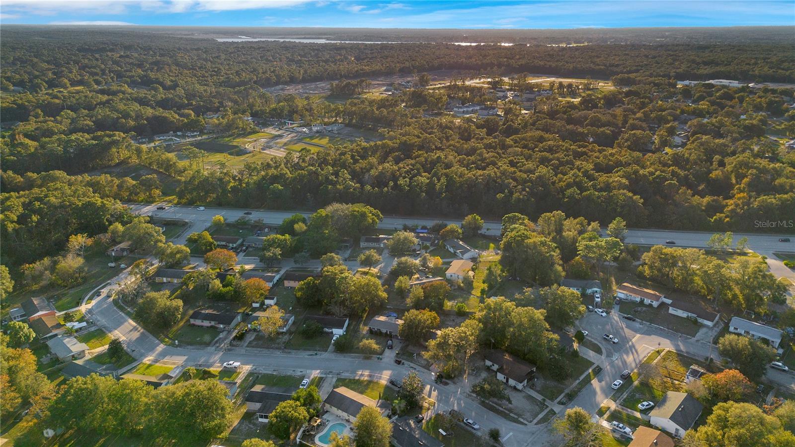 CANDLELIGHT OAKS - Residential