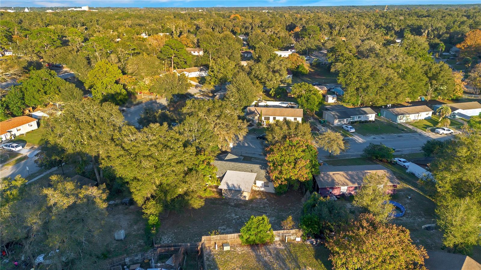 CANDLELIGHT OAKS - Residential