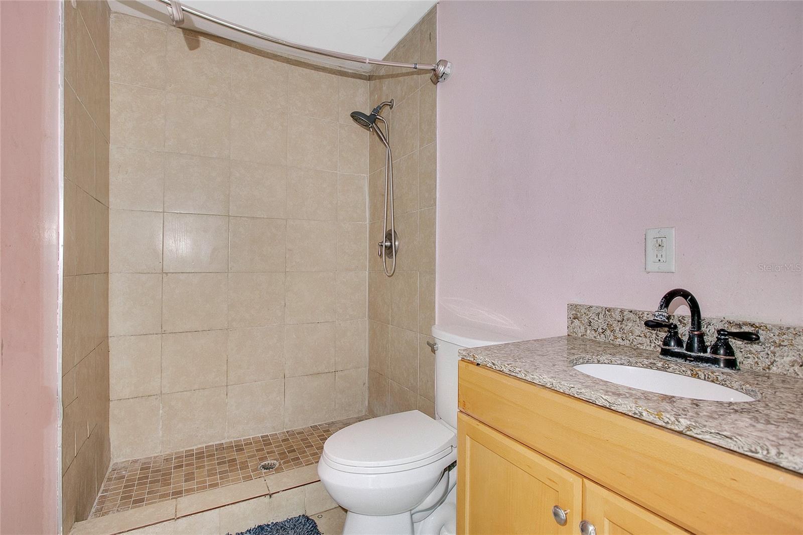 CANDLELIGHT OAKS - Residential