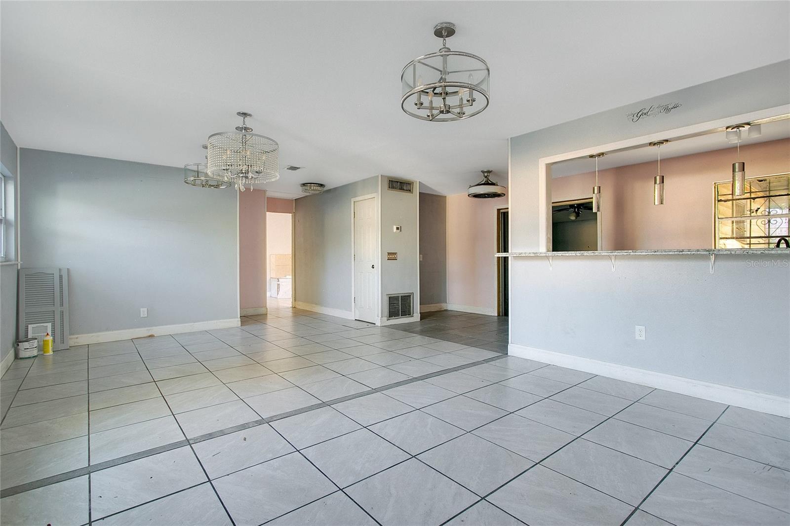 CANDLELIGHT OAKS - Residential