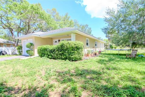 A home in SEMINOLE