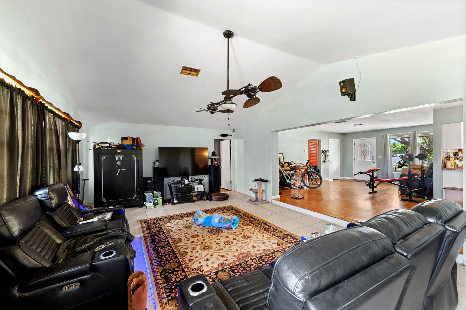 SPRING HILL - Residential