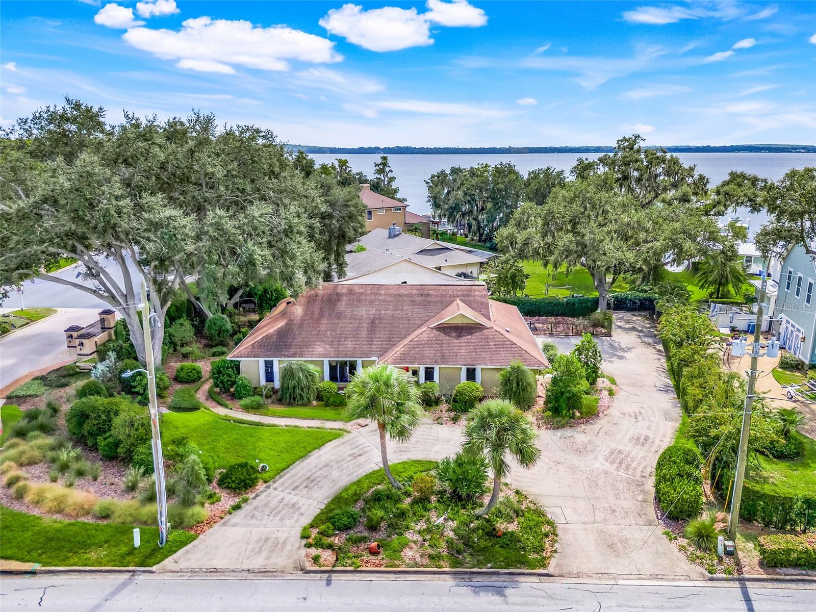 CLERMONT MARGAREE GARDENS SUB - Residential
