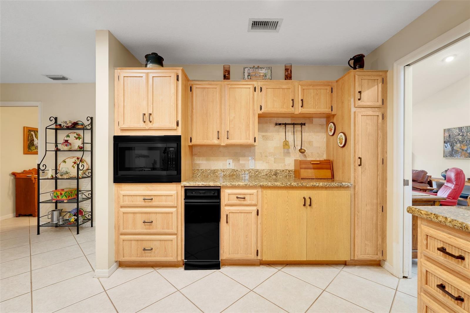 CLERMONT MARGAREE GARDENS SUB - Residential
