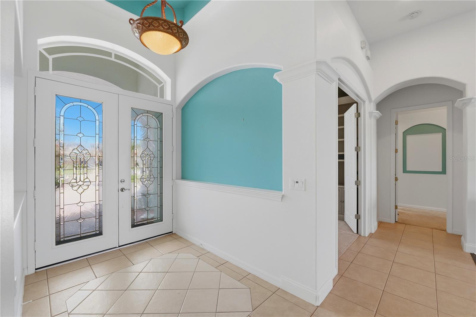 10513 BERMUDA ISLE DRIVE