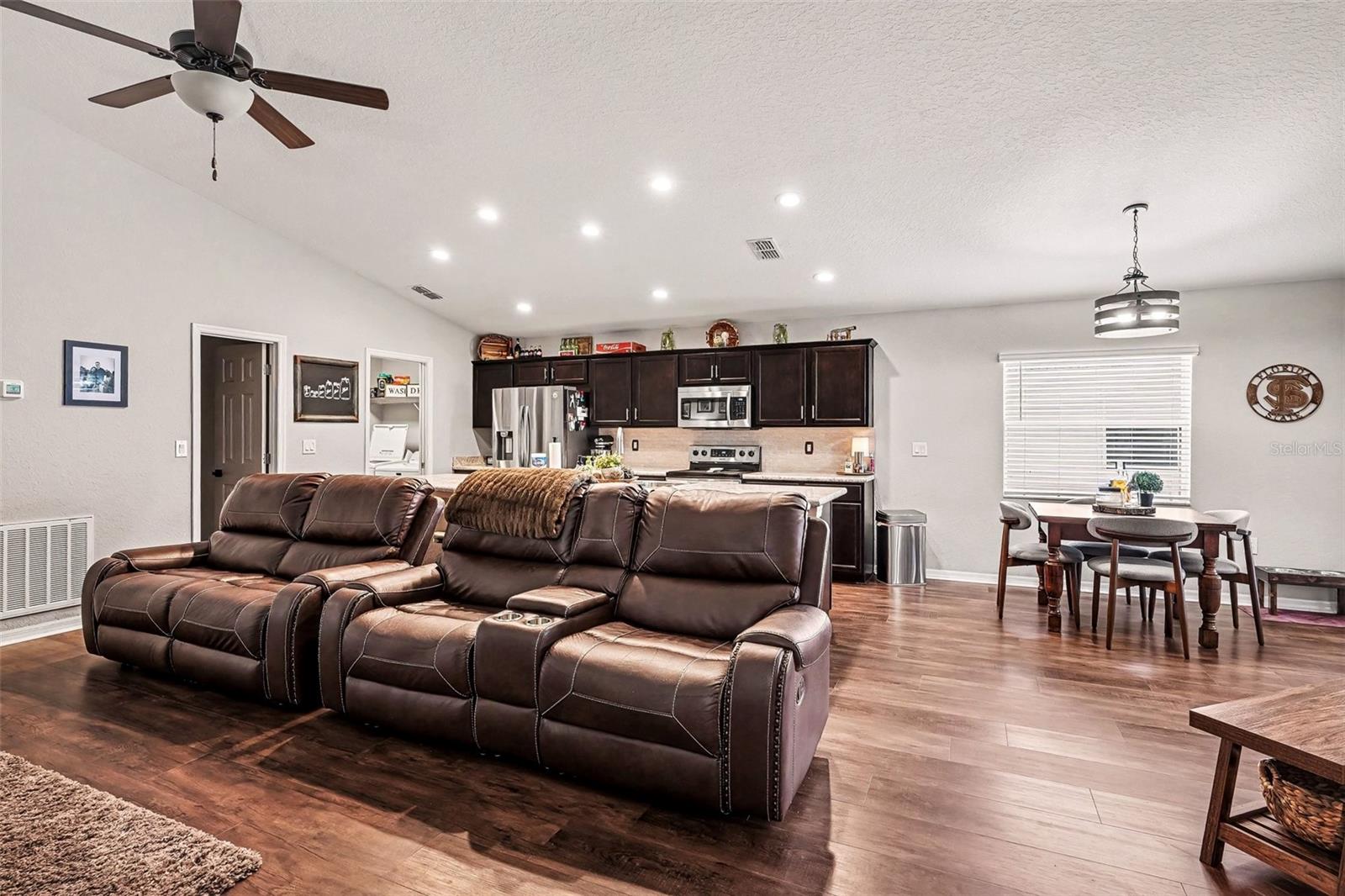 NORMANDY HEIGHTS 3B PB 173 PGSG 48-51 LOT 180 - Residential