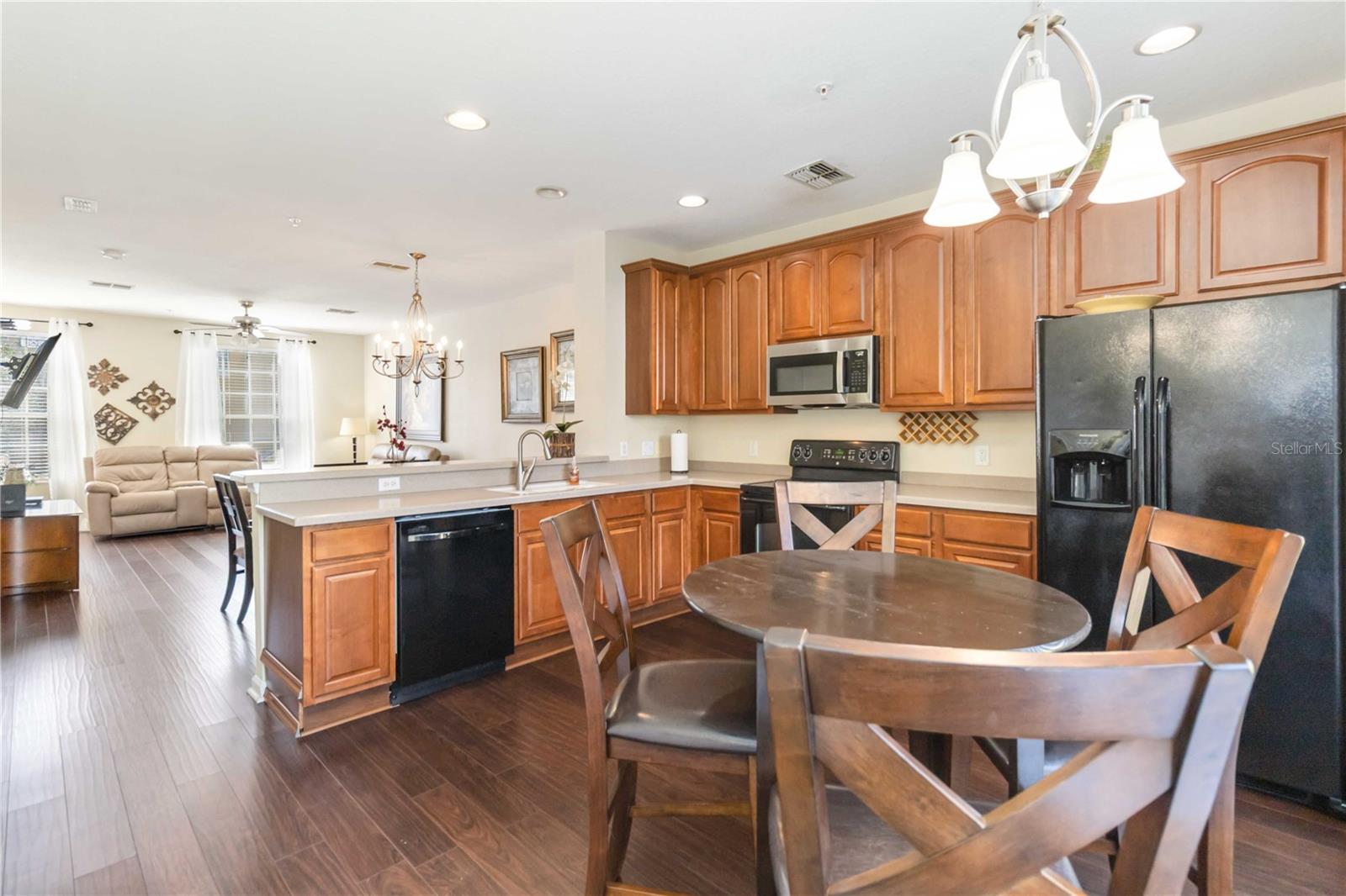 VISTA CAY AT HARBOR SQUARE CONDO PH 4 - Residential Lease