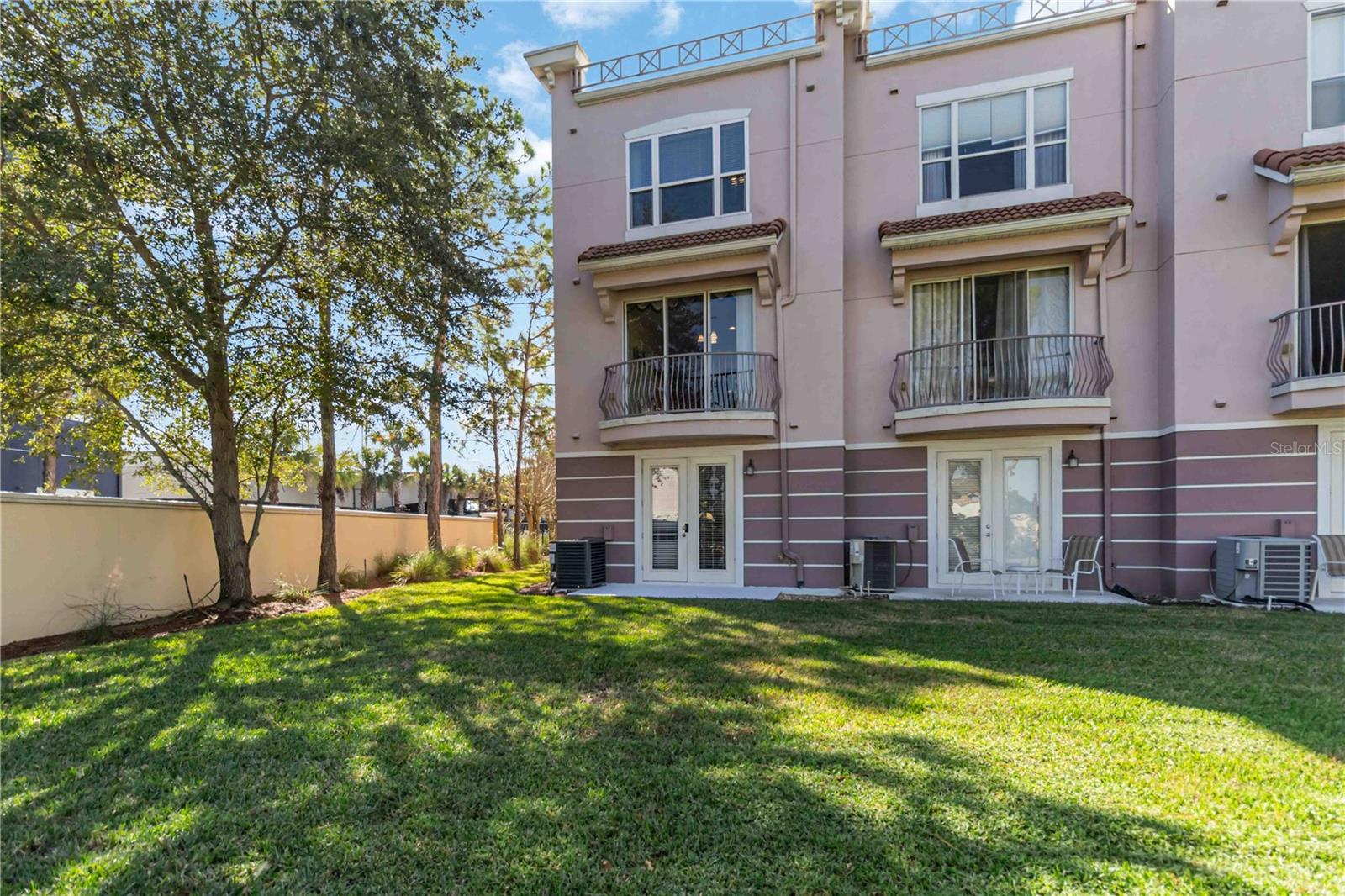 VISTA CAY AT HARBOR SQUARE CONDO PH 4 - Residential Lease