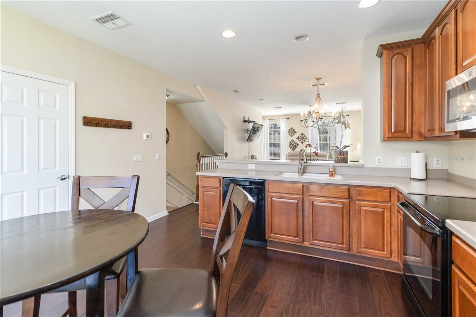 VISTA CAY AT HARBOR SQUARE CONDO PH 4 - Residential Lease