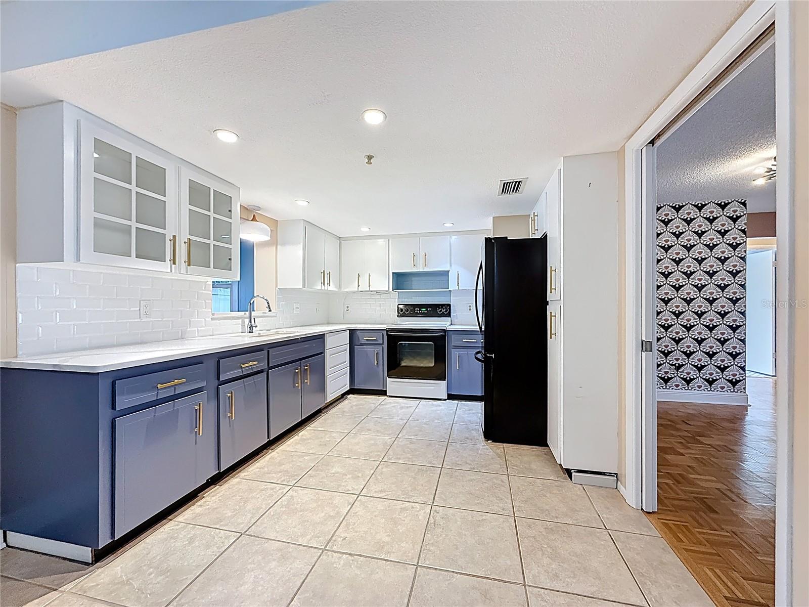 ROTHMOOR ESTATES CONDO - Residential