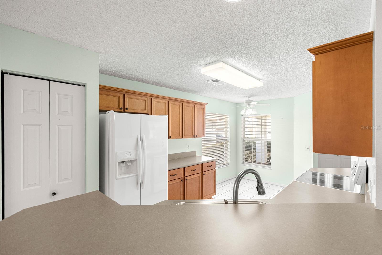 ON TOP OF THE WORLD - Residential