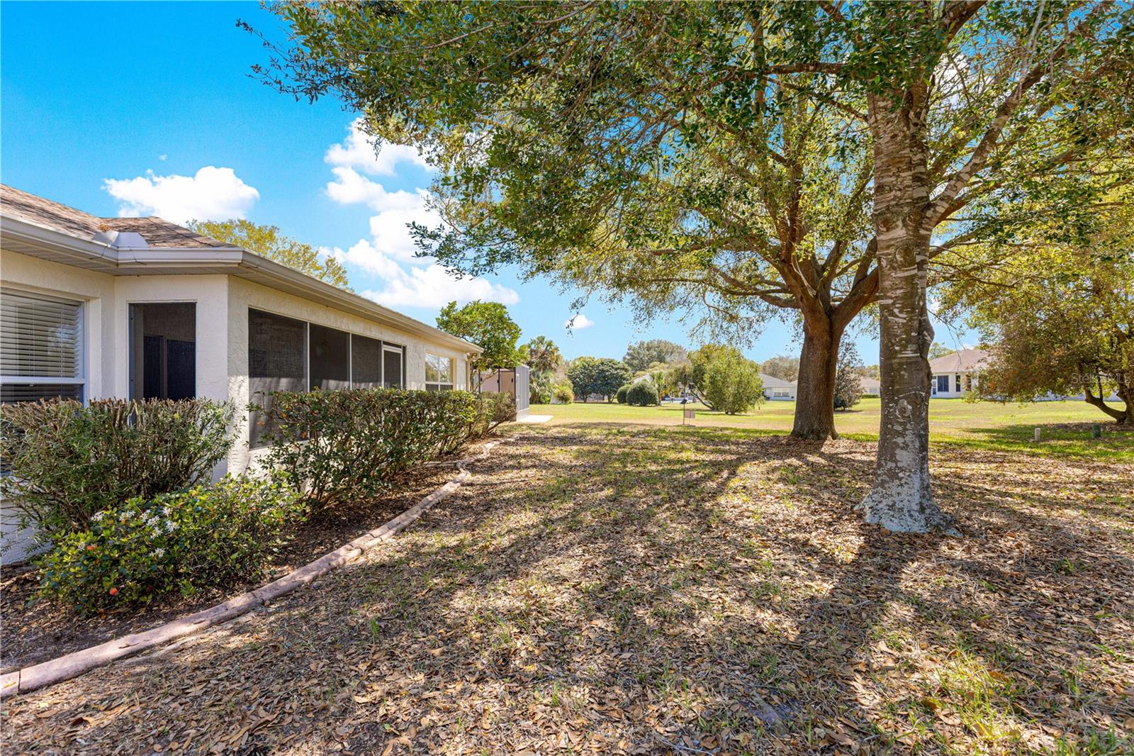 ON TOP OF THE WORLD - Residential