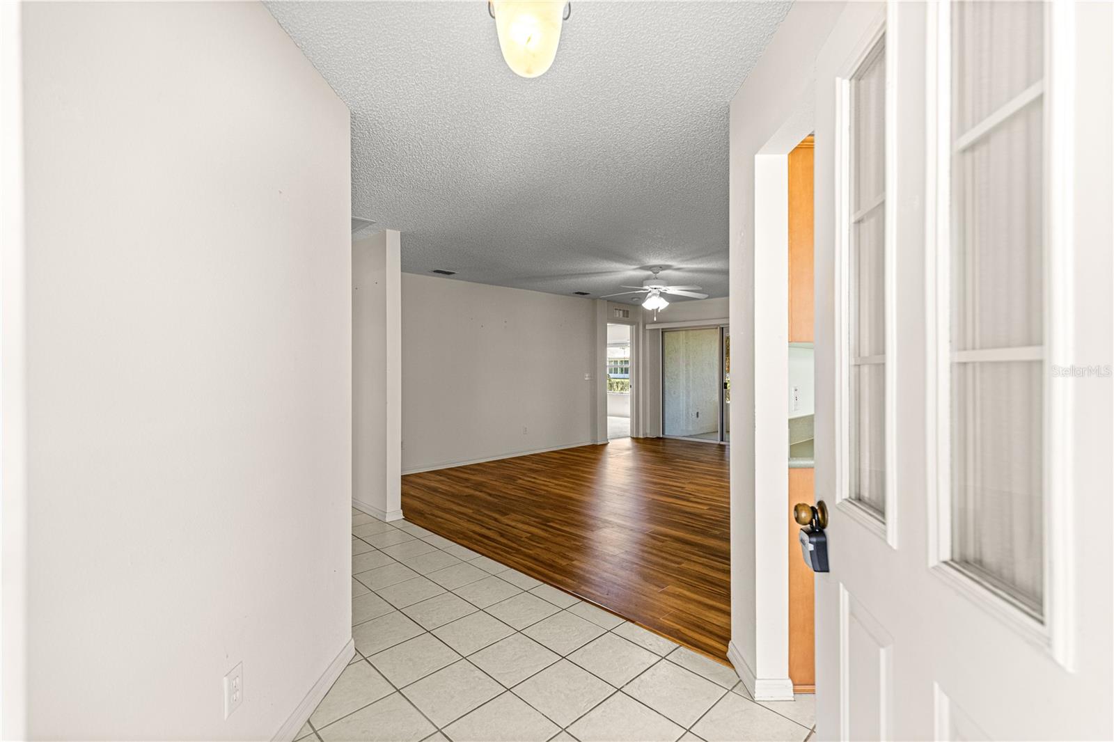 ON TOP OF THE WORLD - Residential