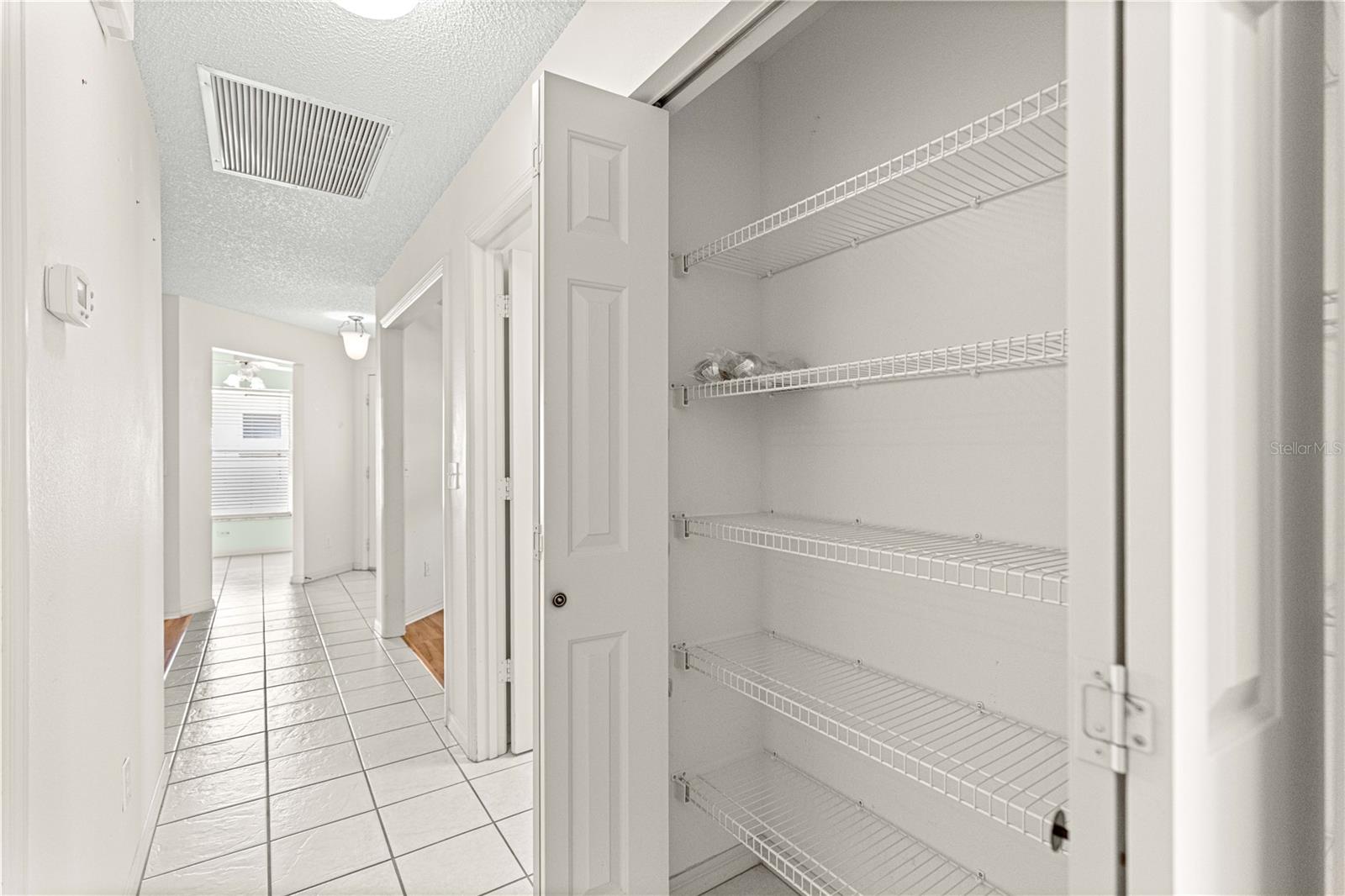 ON TOP OF THE WORLD - Residential