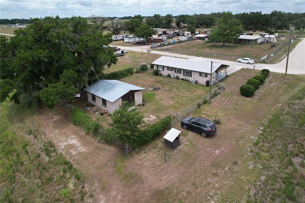 Photo of 392 Old Dixie Highway, Bowling Green, FL 33834 (MLS # B4902284)