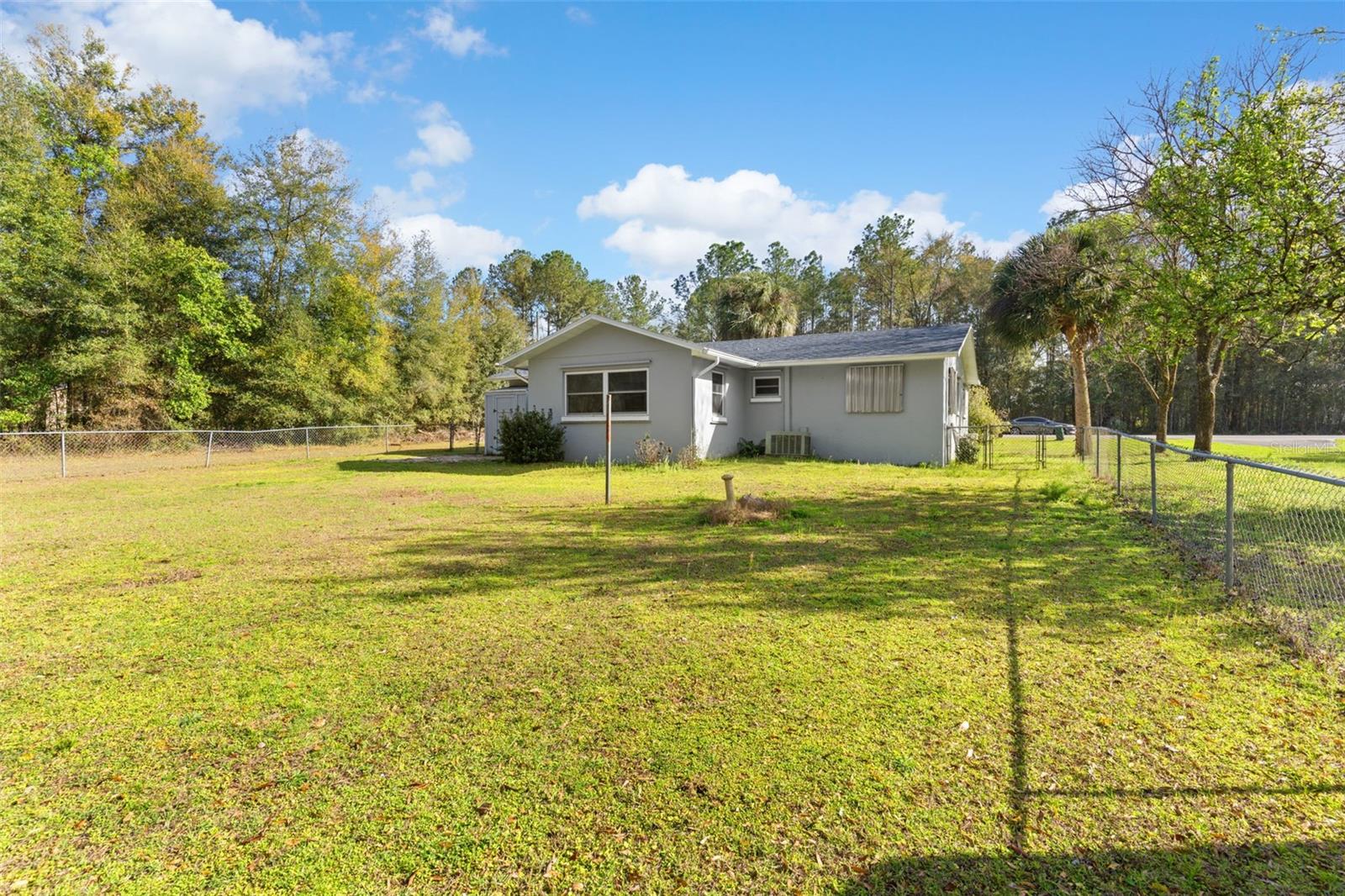 RAINBOW LAKES ESTATE - Residential Lease