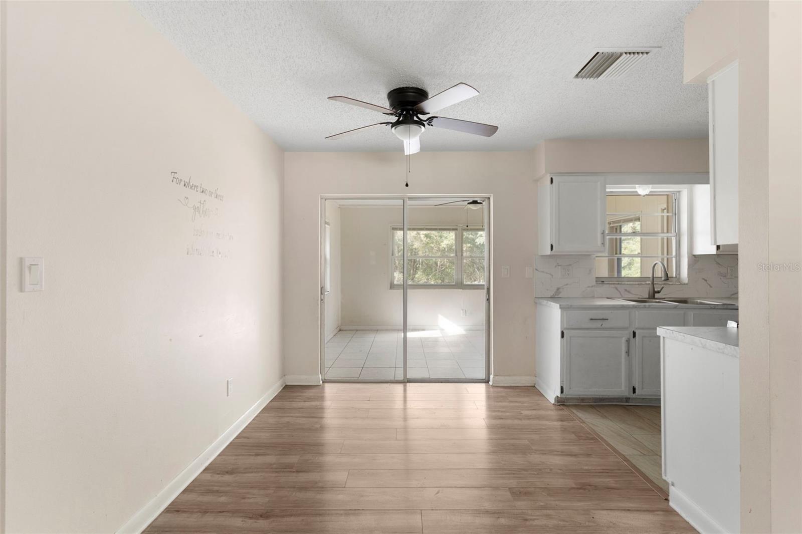 RAINBOW LAKES ESTATE - Residential Lease