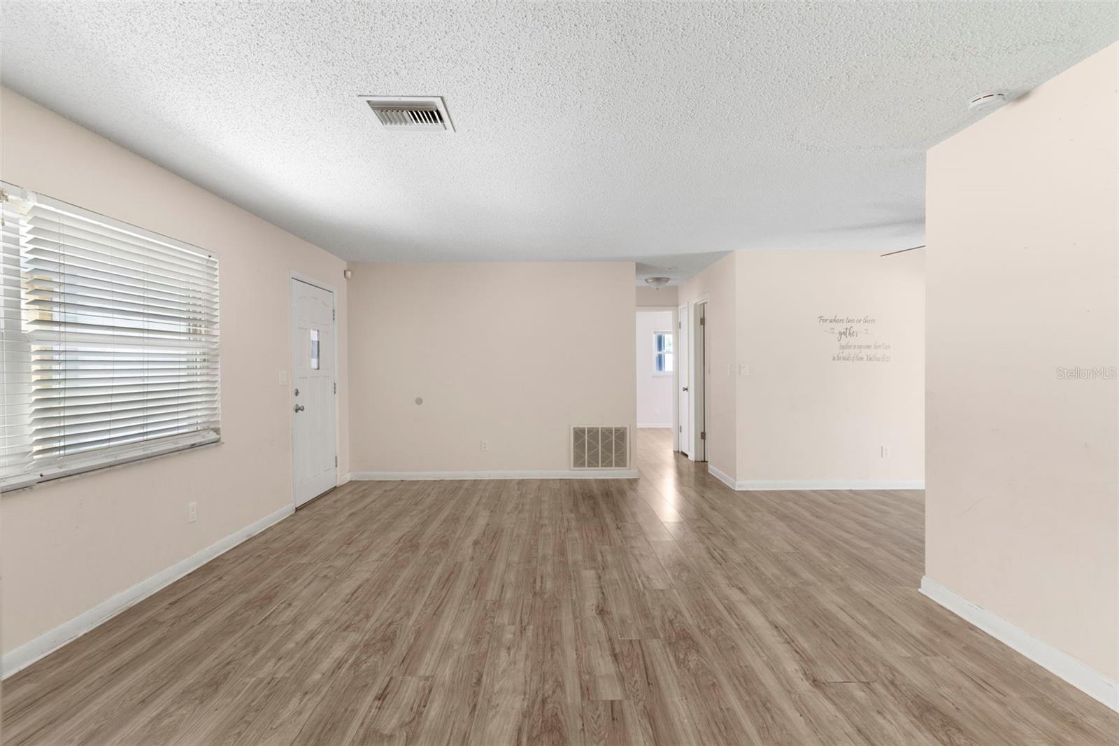 RAINBOW LAKES ESTATE - Residential Lease