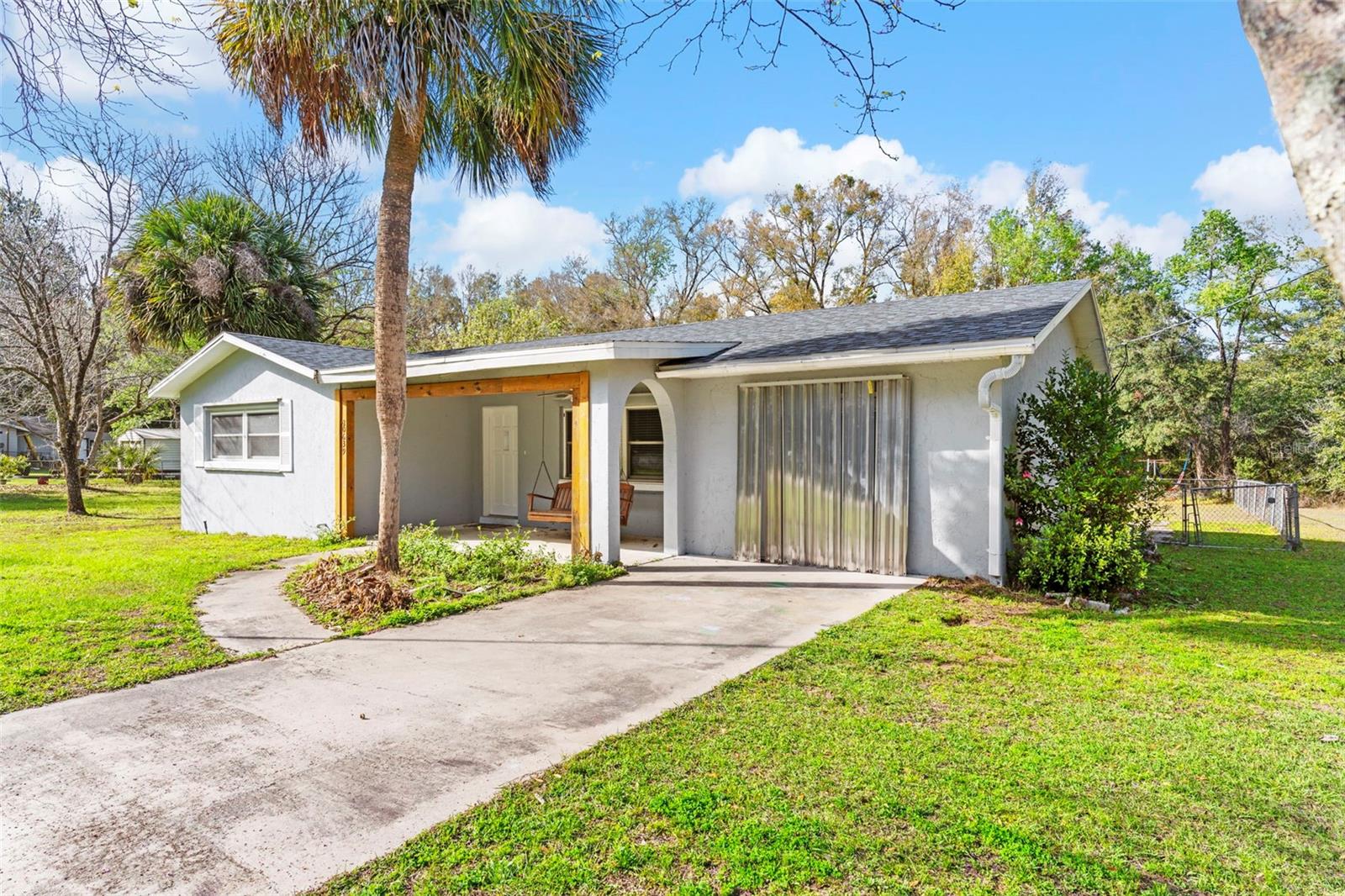 RAINBOW LAKES ESTATE - Residential Lease
