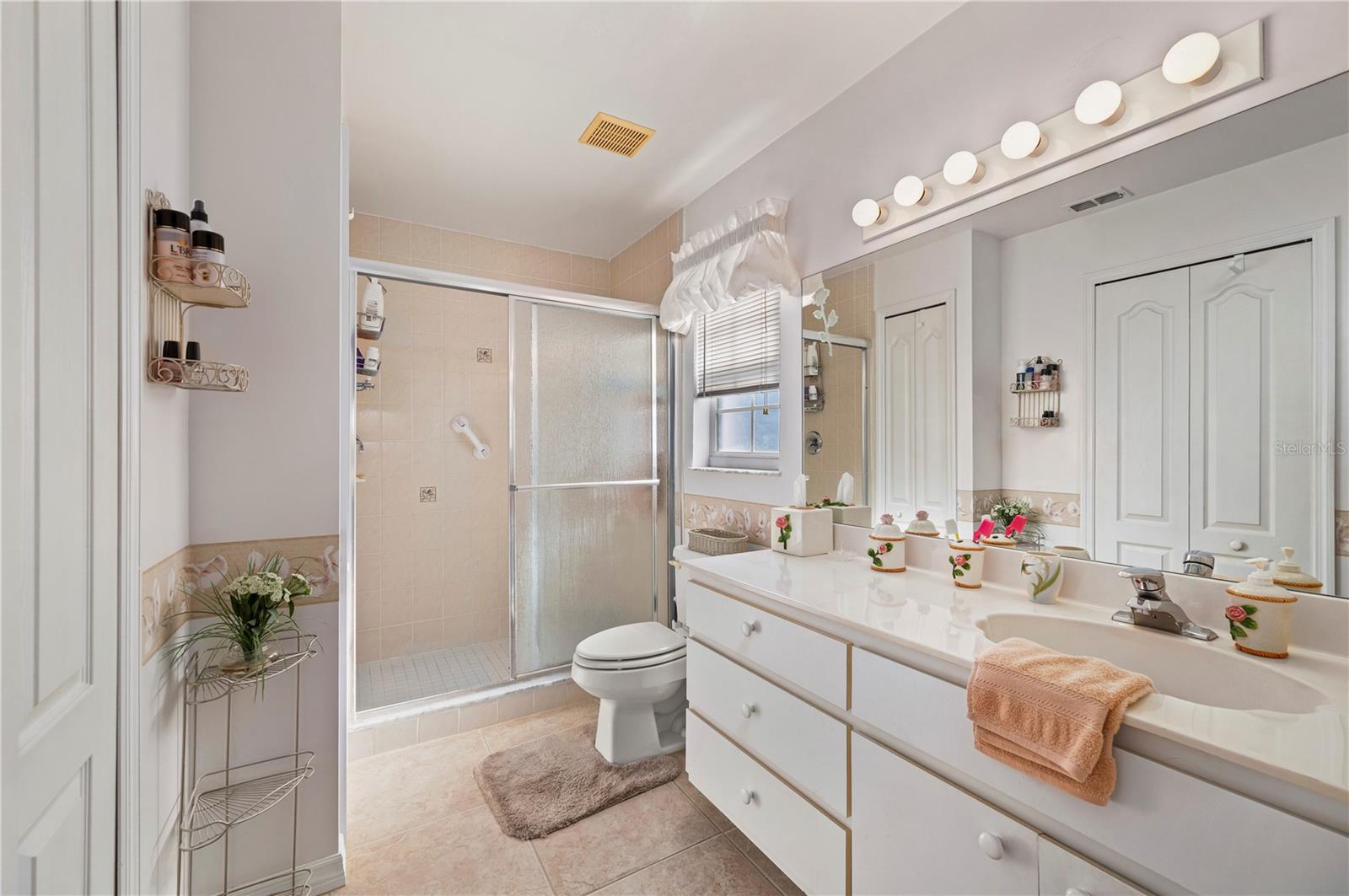 CRYSTAL BAY/KINGSWAY - Residential