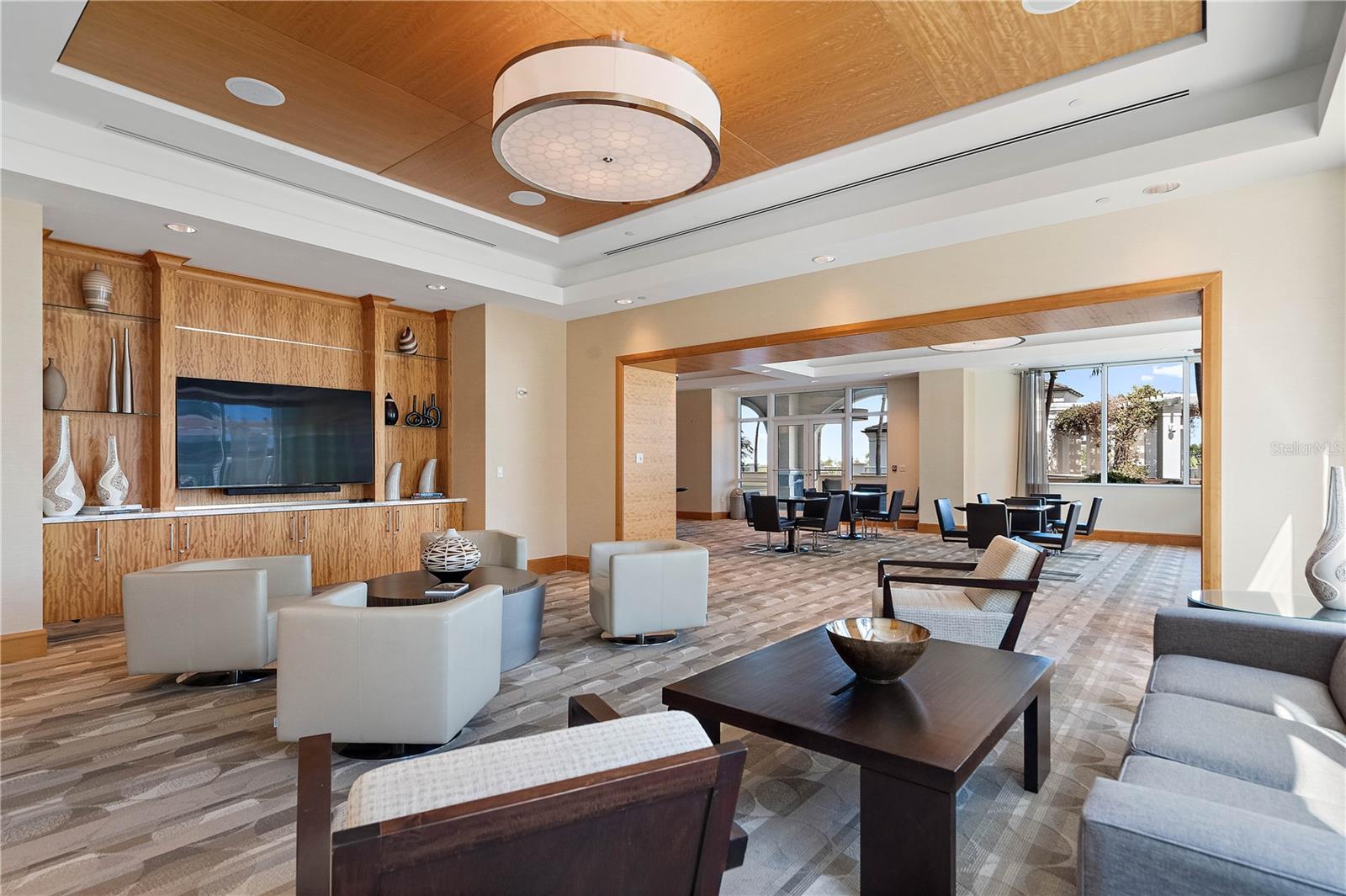 400 BEACH DRIVE CONDO - Residential
