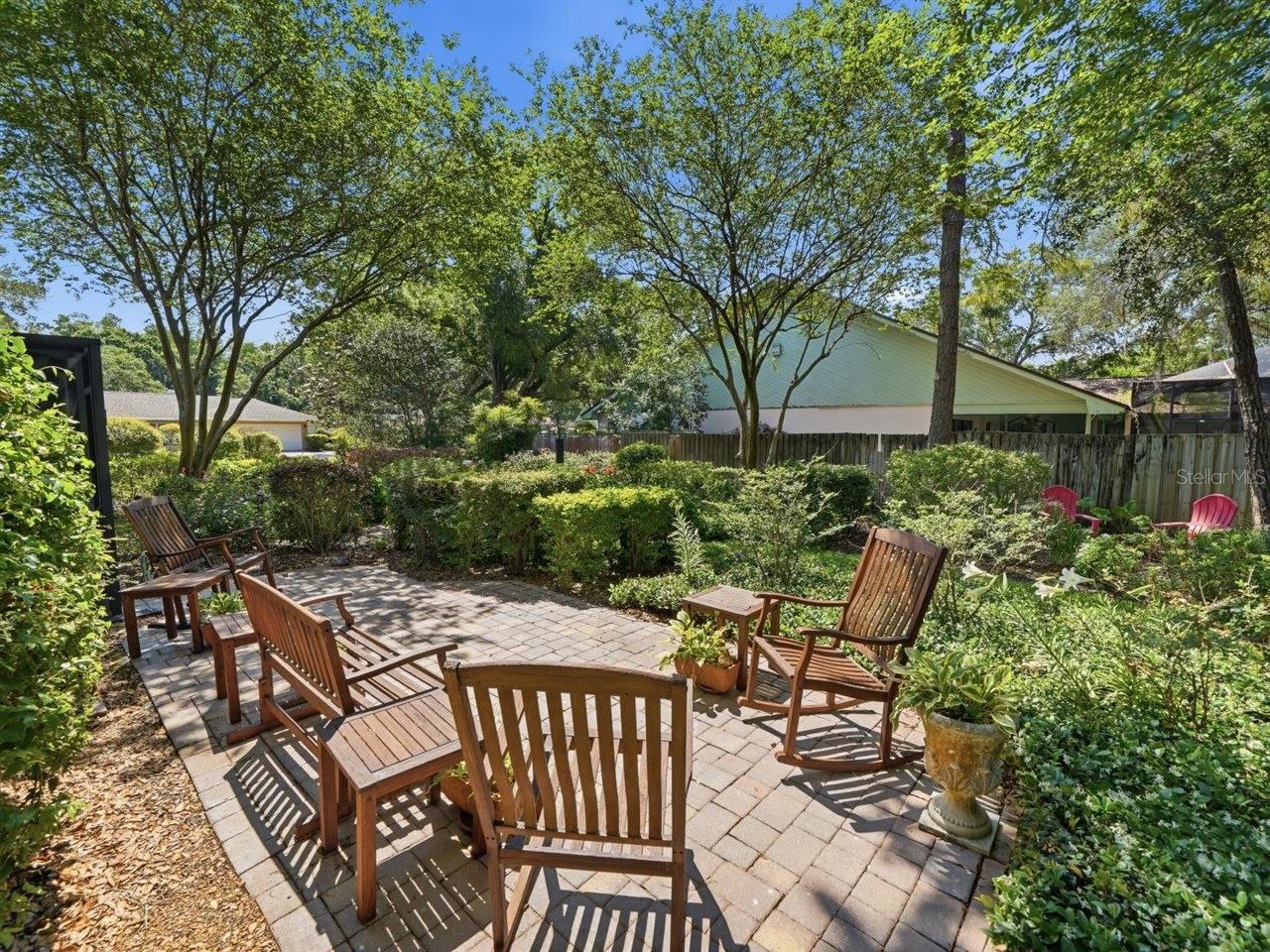 VILLAGE X UNIT II OF CARROLLWO - Residential