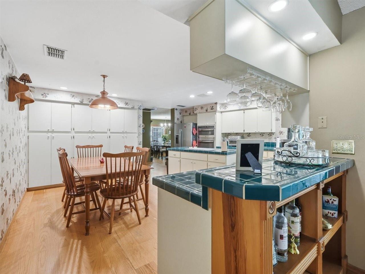 VILLAGE X UNIT II OF CARROLLWO - Residential