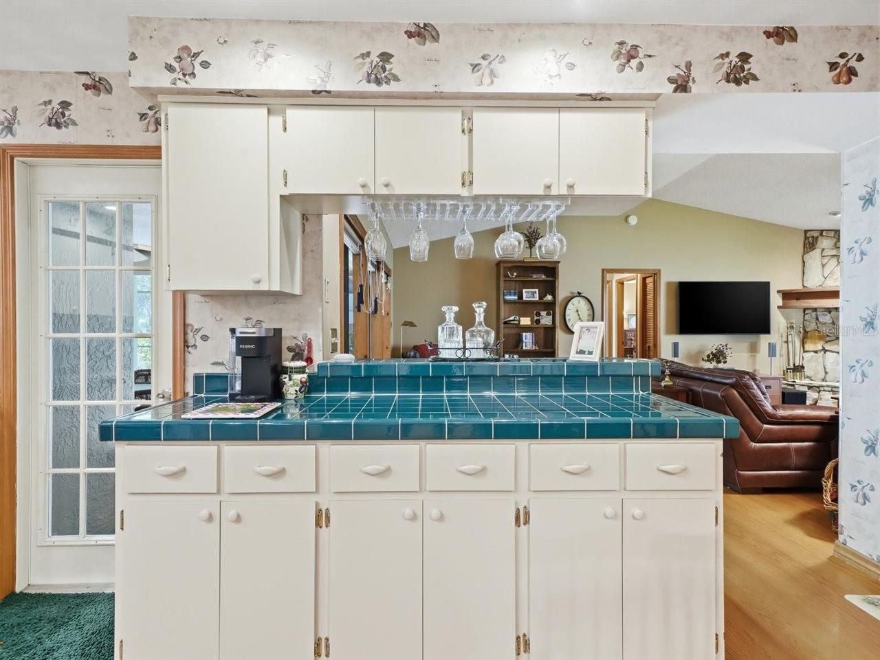 VILLAGE X UNIT II OF CARROLLWO - Residential