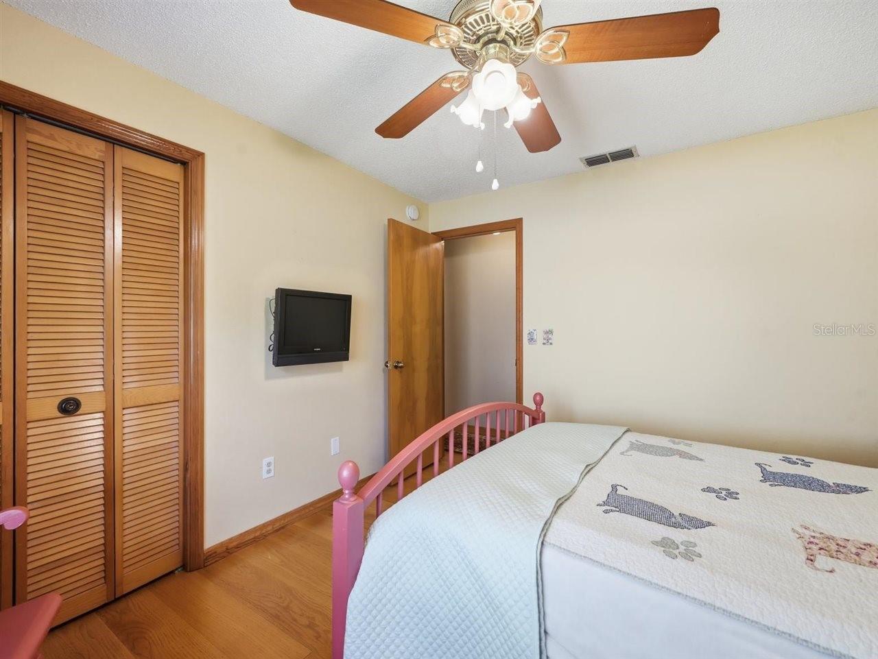 VILLAGE X UNIT II OF CARROLLWO - Residential