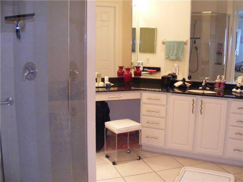 BLACKBURN HARBOR RESIDENCES - Residential