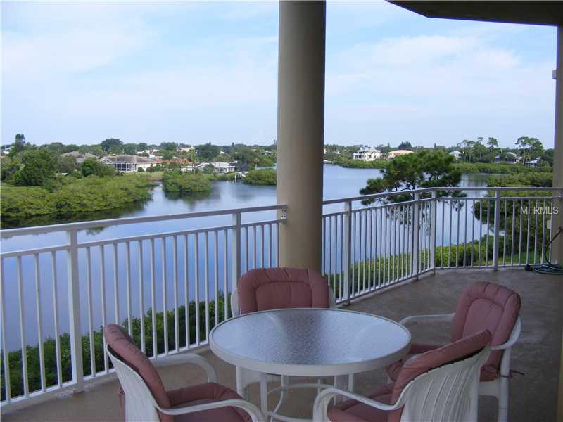 BLACKBURN HARBOR RESIDENCES - Residential