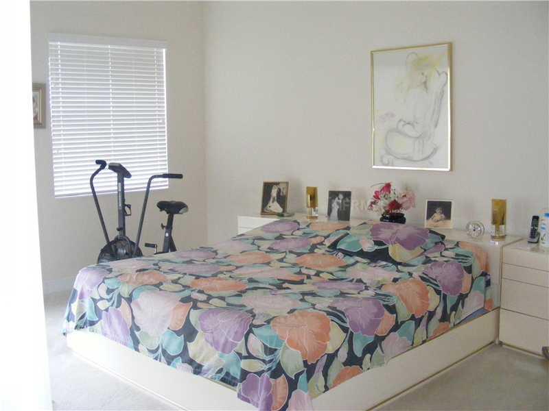 BLACKBURN HARBOR RESIDENCES - Residential