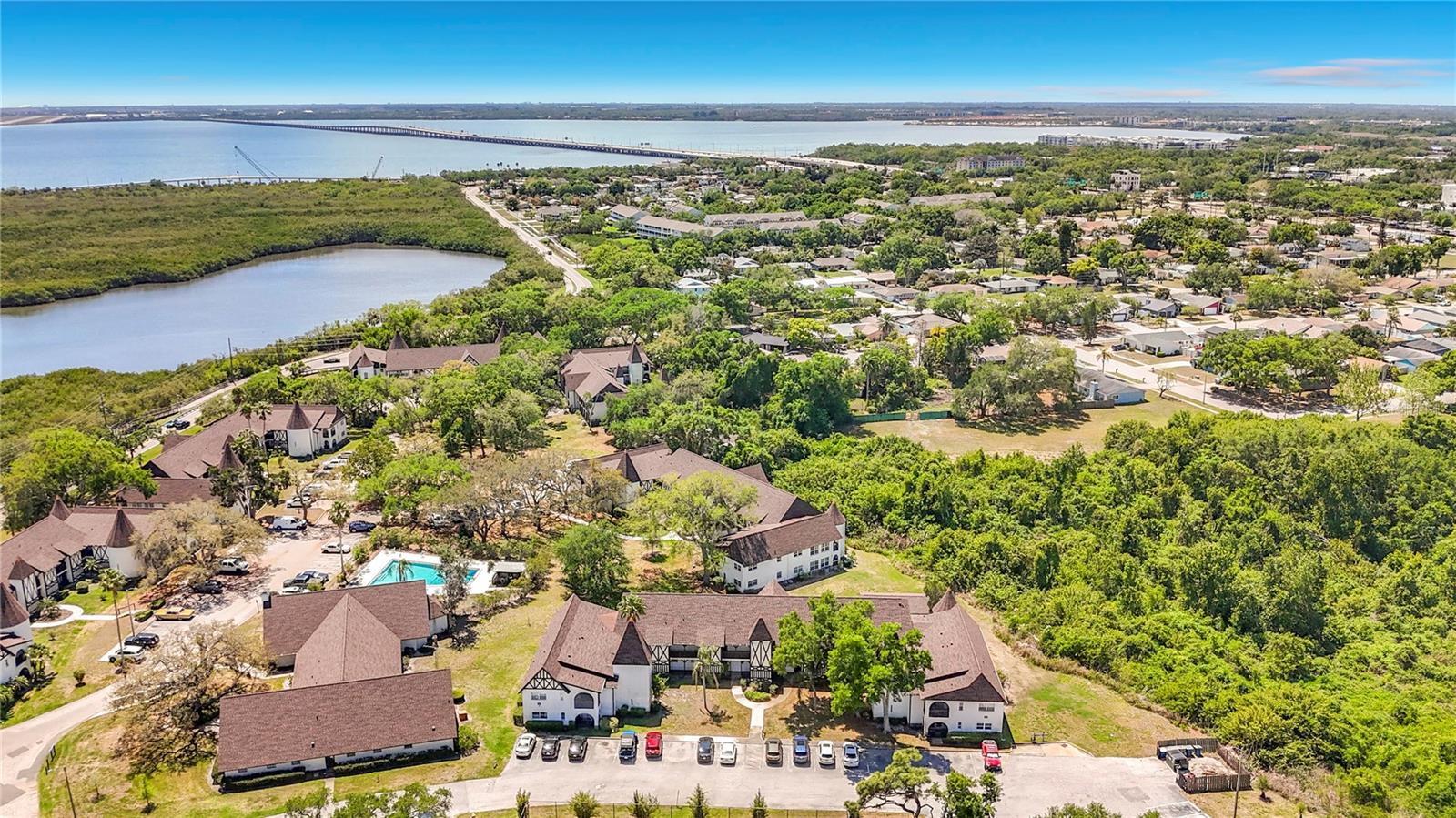 HARBOUR TOWNE CONDO - Residential