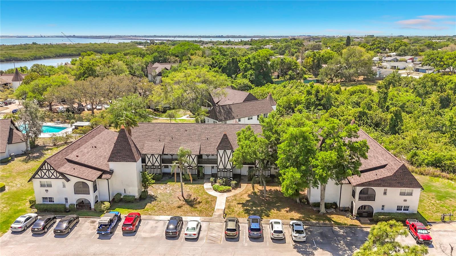 HARBOUR TOWNE CONDO - Residential