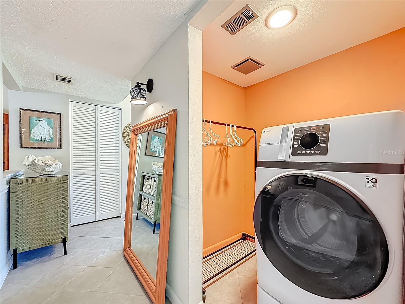 HARBOUR TOWNE CONDO - Residential