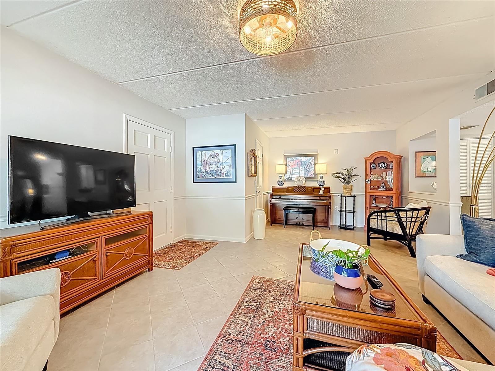 HARBOUR TOWNE CONDO - Residential