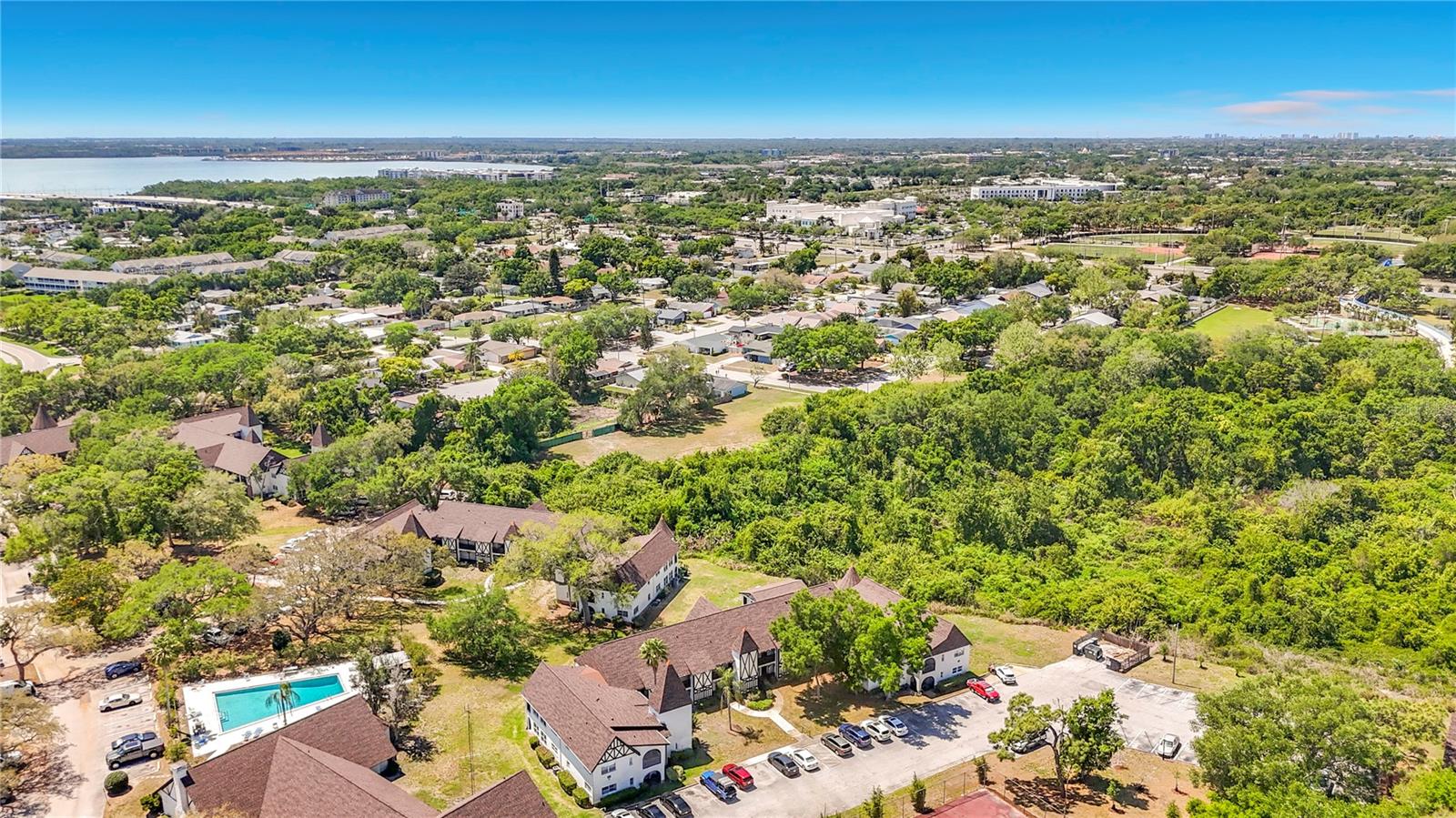 HARBOUR TOWNE CONDO - Residential