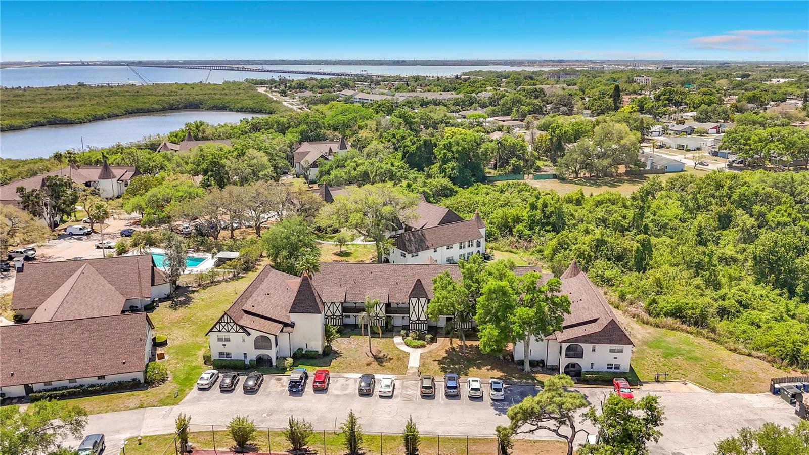 HARBOUR TOWNE CONDO - Residential