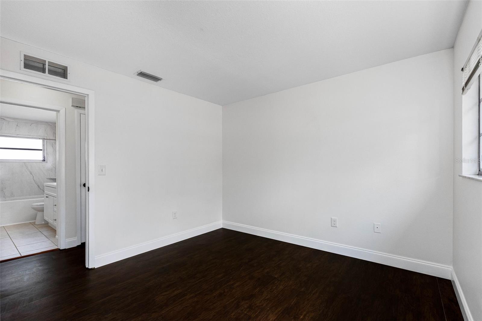 BEACON GROVES - Residential