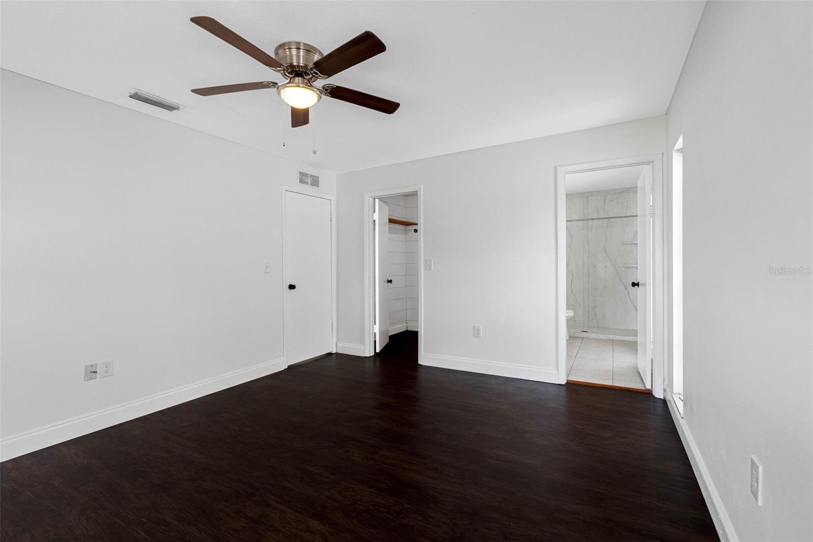 BEACON GROVES - Residential