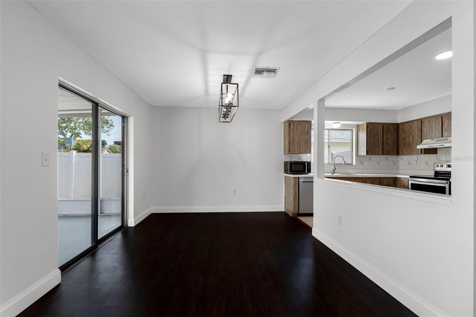 BEACON GROVES - Residential