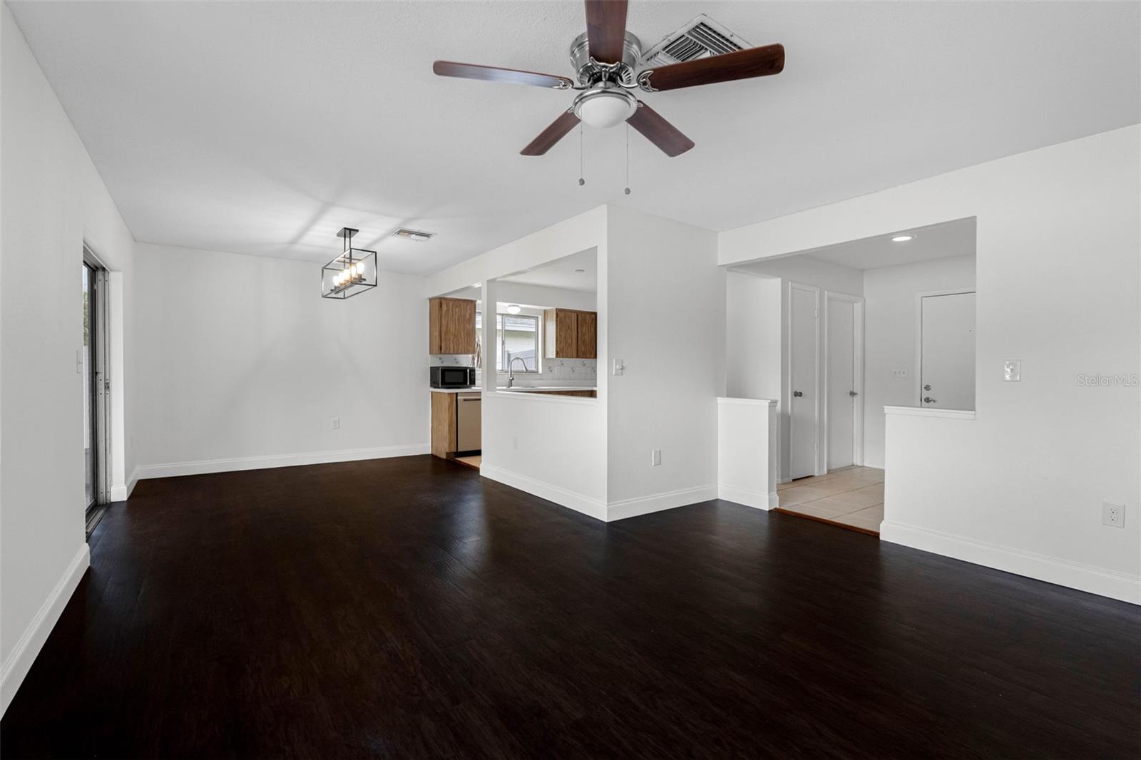 BEACON GROVES - Residential