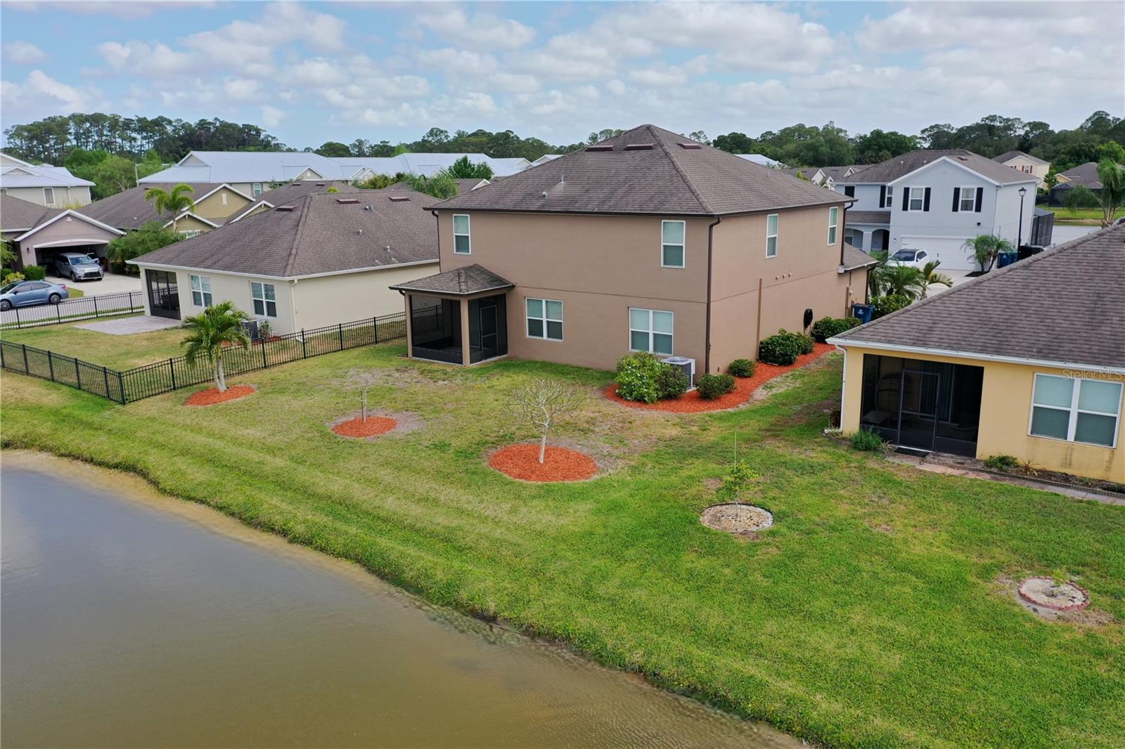 FALLS/PALM BAY PUD - Residential